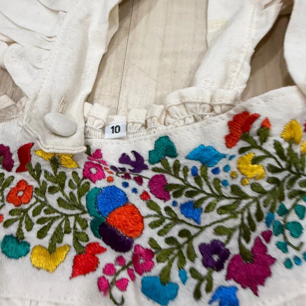 Girls White Floral Embroidered Smocked Ruffle Flutter Sleeve Dress Size 10
